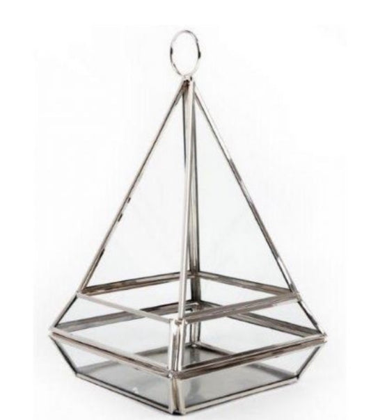 Pyramid glass candle holder
